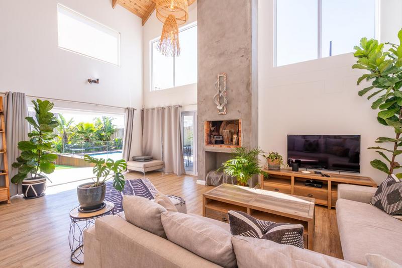 4 Bedroom Property for Sale in Myburgh Park Western Cape